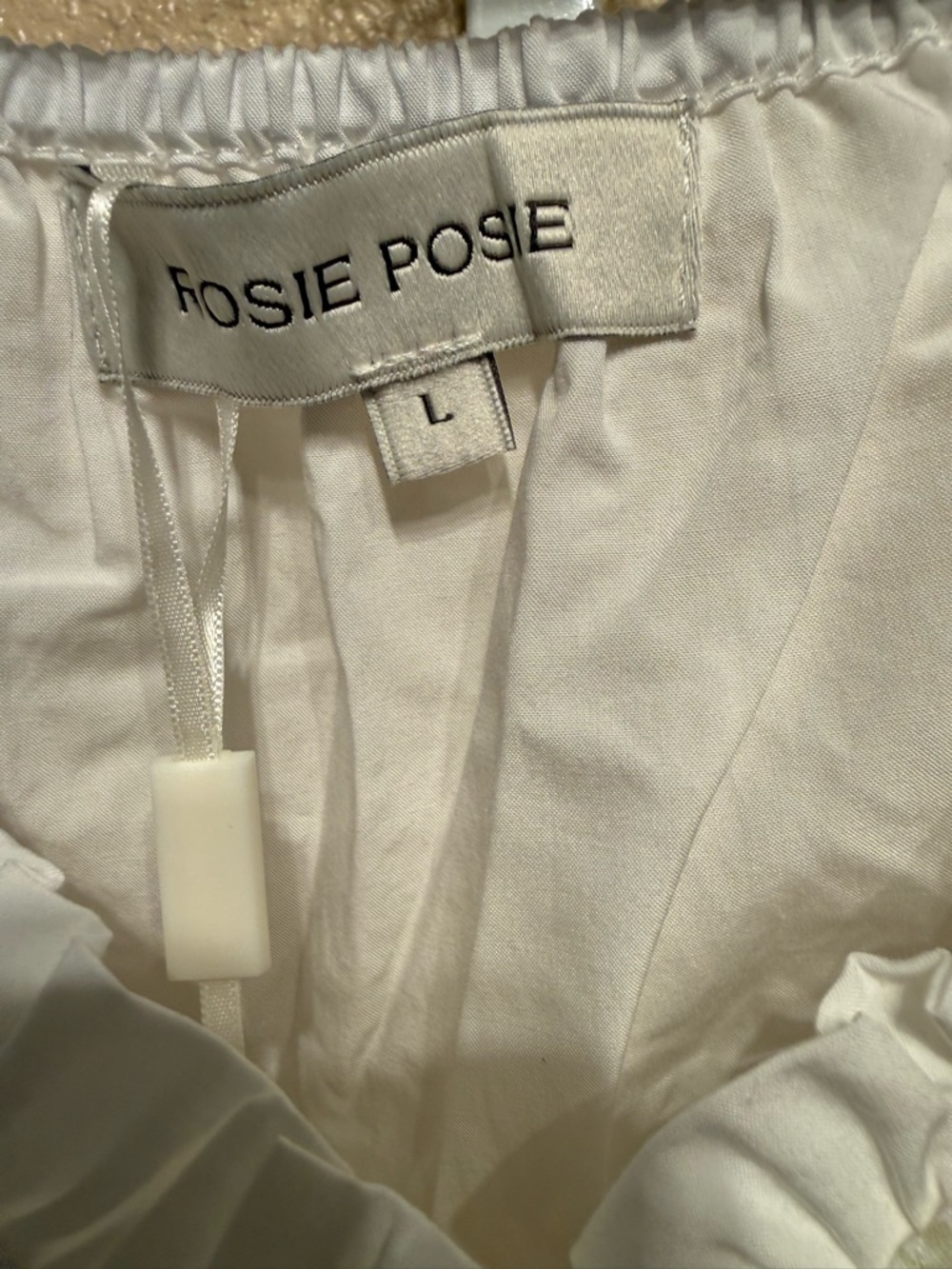 Rosie Posie White Embroidered Crop Button-Front Top women’s size large nwt - Picture 5 of 7